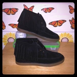 😎NW fringe Ballico shoes😎